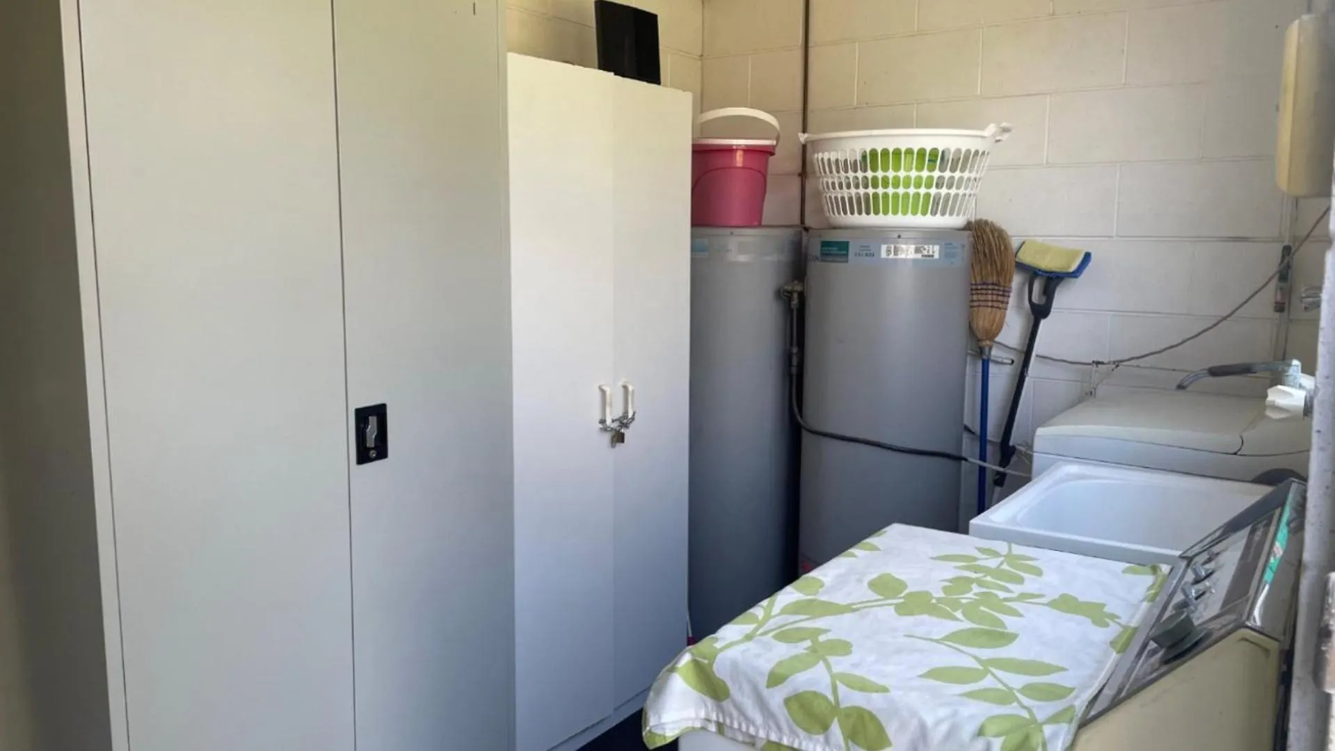 First Floor Unit Close To Shops, Park And Waterfront! Bongaree